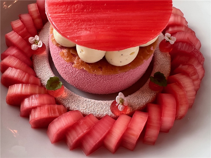 rhubarb dessert